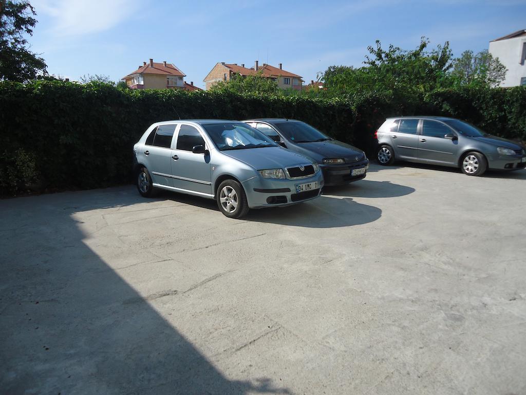 Pension Ruskovi Guesthouse Ravda ภายนอก รูปภาพ