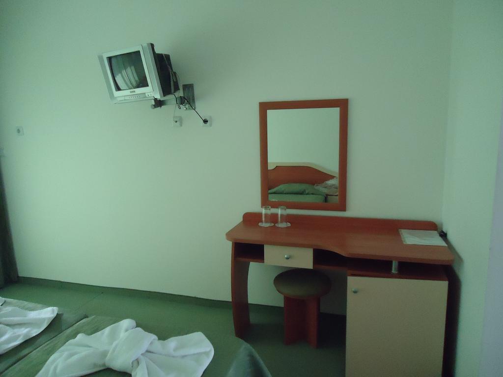 Pension Ruskovi Guesthouse Ravda ภายนอก รูปภาพ