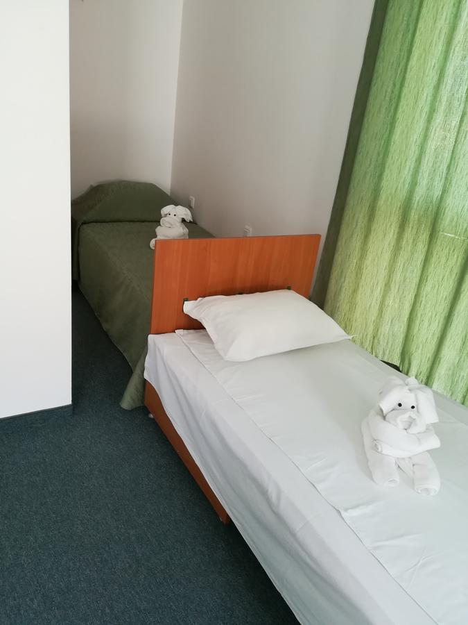 Pension Ruskovi Guesthouse Ravda ภายนอก รูปภาพ