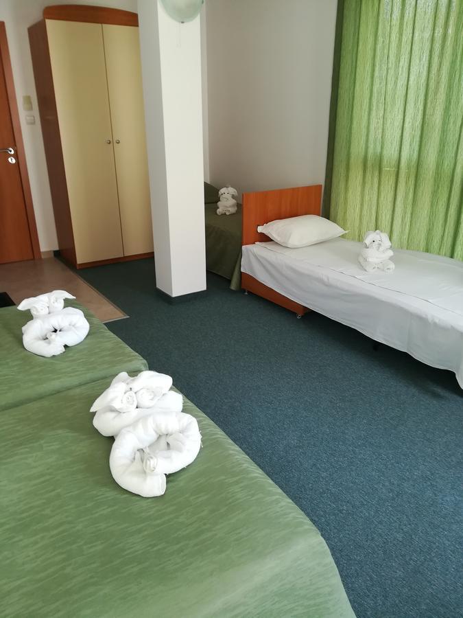 Pension Ruskovi Guesthouse Ravda ภายนอก รูปภาพ